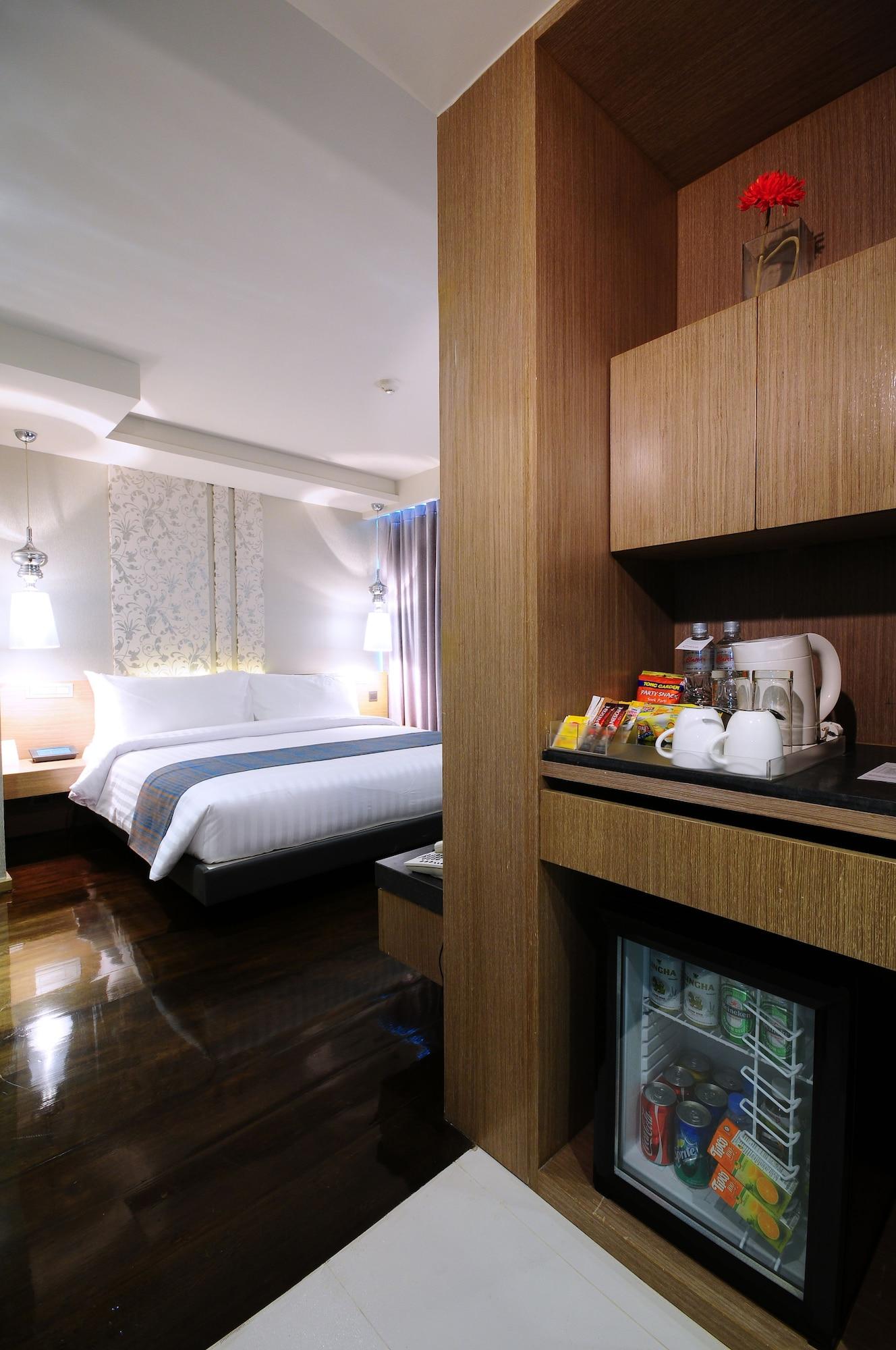 Отель Citrus Sukhumvit 13 Nana Bangkok By Compass Hospitality - Newly Renovated Экстерьер фото