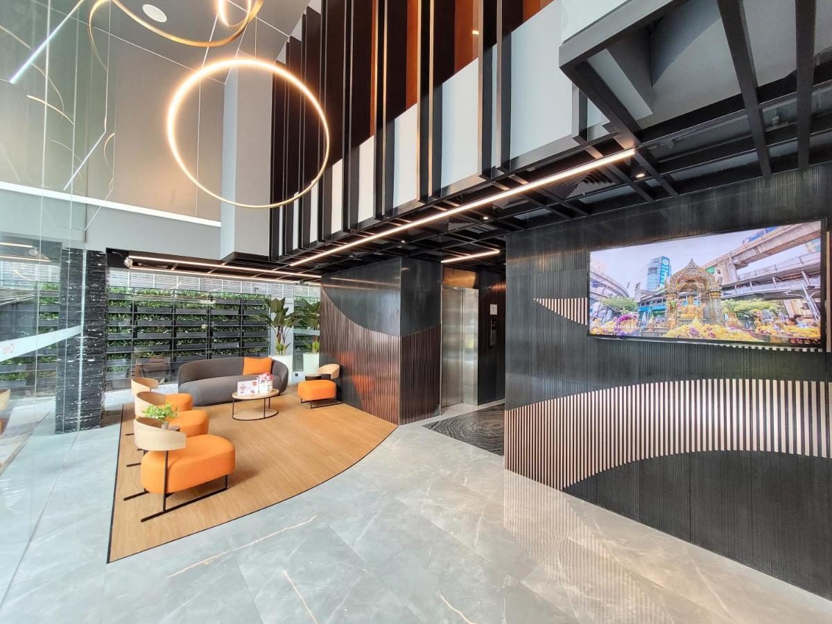 Отель Citrus Sukhumvit 13 Nana Bangkok By Compass Hospitality - Newly Renovated Экстерьер фото