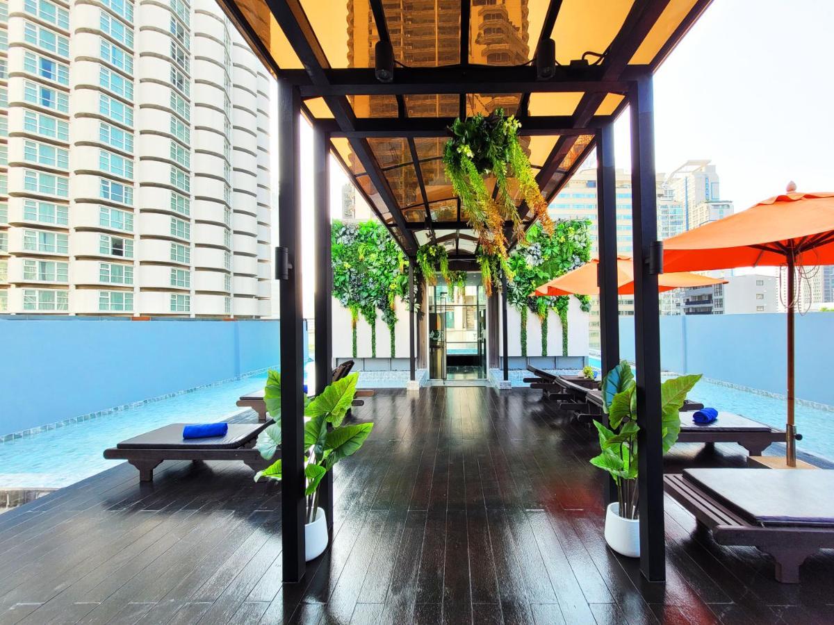 Отель Citrus Sukhumvit 13 Nana Bangkok By Compass Hospitality - Newly Renovated Экстерьер фото