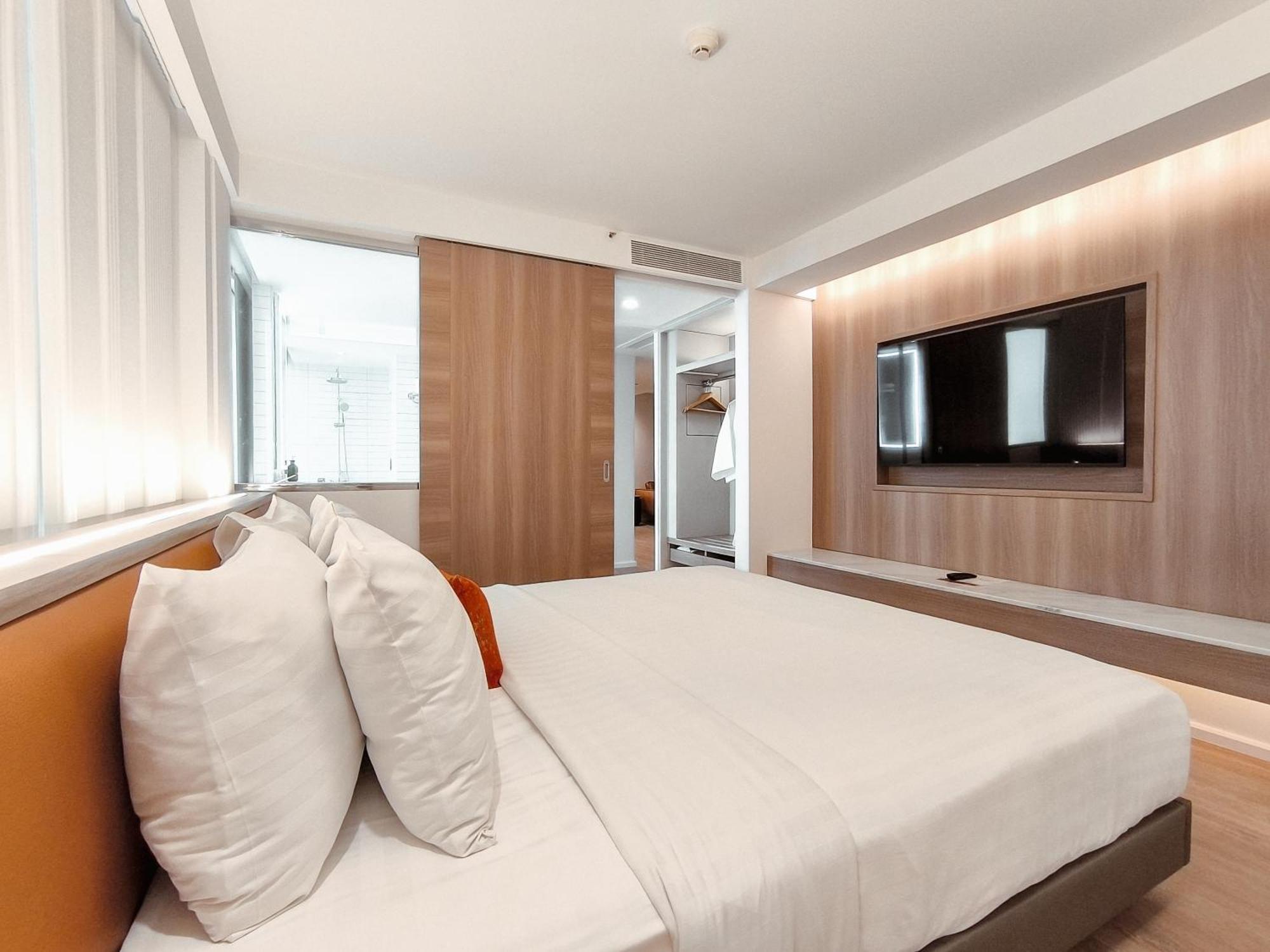 Отель Citrus Sukhumvit 13 Nana Bangkok By Compass Hospitality - Newly Renovated Экстерьер фото